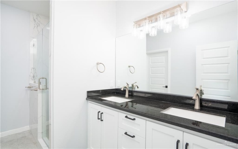 1107 W I Street, Mission, TX 78572, 3 Bedrooms Bedrooms, ,2 BathroomsBathrooms,Residential,For Sale,1107 W I Street,0,480906