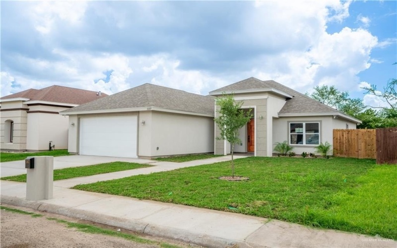 1107 W I Street, Mission, TX 78572, 3 Bedrooms Bedrooms, ,2 BathroomsBathrooms,Residential,For Sale,1107 W I Street,0,480906