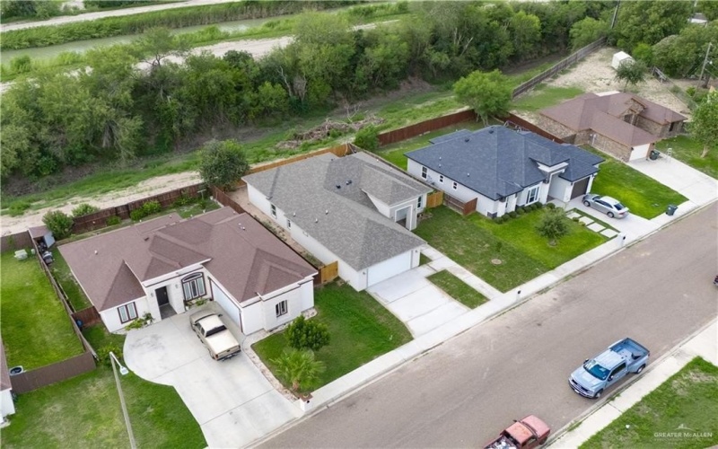 1107 W I Street, Mission, TX 78572, 3 Bedrooms Bedrooms, ,2 BathroomsBathrooms,Residential,For Sale,1107 W I Street,0,480906
