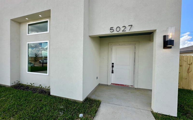 5027 Carambola Ln., Laredo, TX 78046, 3 Habitaciones Habitaciones , ,2 BañosBaños,Residential,En Venta,5027 Carambola Ln.,0,20254045