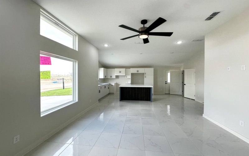 5027 Carambola Ln., Laredo, TX 78046, 3 Habitaciones Habitaciones , ,2 BañosBaños,Residential,En Venta,5027 Carambola Ln.,0,20254045