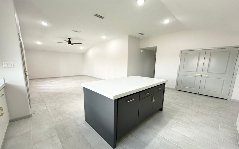 5029 Carambola Ln., Laredo, TX 78046, 3 Bedrooms Bedrooms, ,2 BathroomsBathrooms,Residential,For Sale,5029 Carambola Ln.,0,20254046