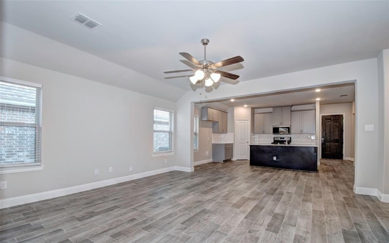 6004 Horsetail Drive, McKinney, TX 75071, 4 Habitaciones Habitaciones , ,2 BañosBaños,Residential,En Venta,6004 Horsetail Drive,0,21027849