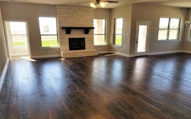2620 Silo Lane, Van Alstyne, TX 75495, 6 Bedrooms Bedrooms, ,3 BathroomsBathrooms,Residential,For Sale,2620 Silo Lane,0,21059989