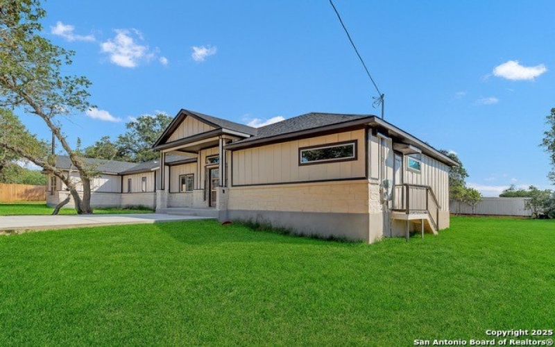 23048 Hilltop Peaks, Elmendorf, TX 78112, 4 Habitaciones Habitaciones , ,3 BañosBaños,Residential,En Venta,23048 Hilltop Peaks,0,1907683