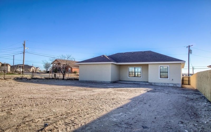 1991 Vista Bonita, Eagle Pass, TX 78852, 3 Habitaciones Habitaciones , ,2 BañosBaños,Residential,En Venta,1991 Vista Bonita,0,81661