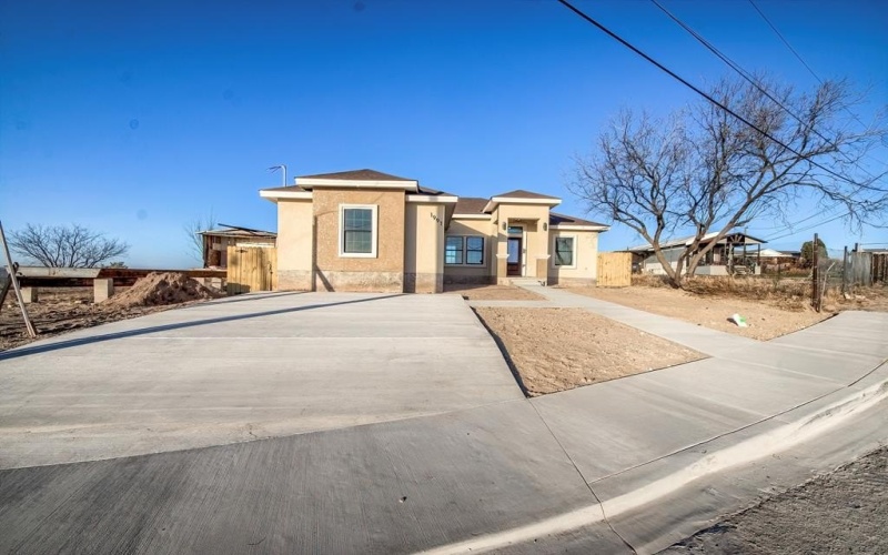 1991 Vista Bonita, Eagle Pass, TX 78852, 3 Habitaciones Habitaciones , ,2 BañosBaños,Residential,En Venta,1991 Vista Bonita,0,81661