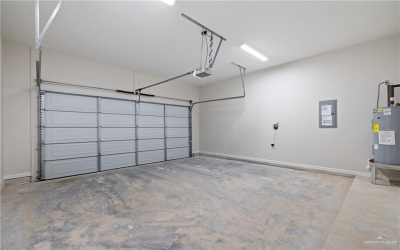 3900 Zenker Avenue, McAllen, TX 78504, 4 Bedrooms Bedrooms, ,2 BathroomsBathrooms,Residential,For Sale,3900 Zenker Avenue,0,480938