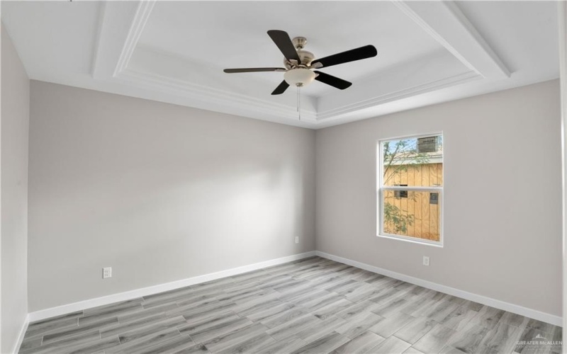 209 S Raul Longoria Road, Edinburg, TX 78542, 3 Habitaciones Habitaciones , ,2 BañosBaños,Residential,En Venta,209 S Raul Longoria Road,0,480950