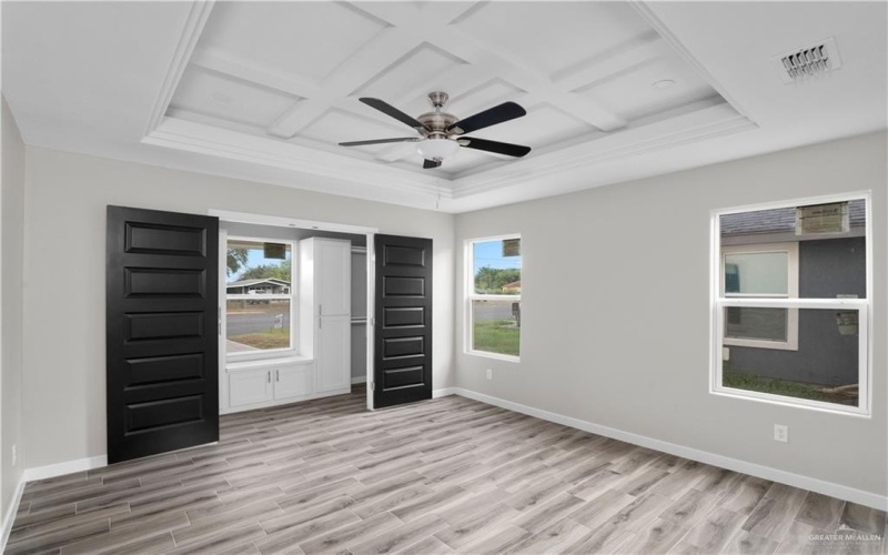 209 S Raul Longoria Road, Edinburg, TX 78542, 3 Habitaciones Habitaciones , ,2 BañosBaños,Residential,En Venta,209 S Raul Longoria Road,0,480950
