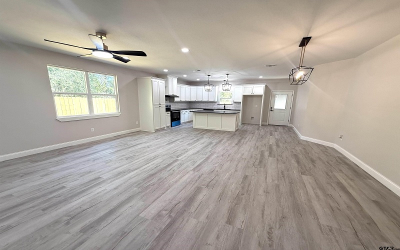 431 Cypress, Pittsburg, TX 75686, 3 Bedrooms Bedrooms, ,2 BathroomsBathrooms,Residential,For Sale,431 Cypress,0,25013836