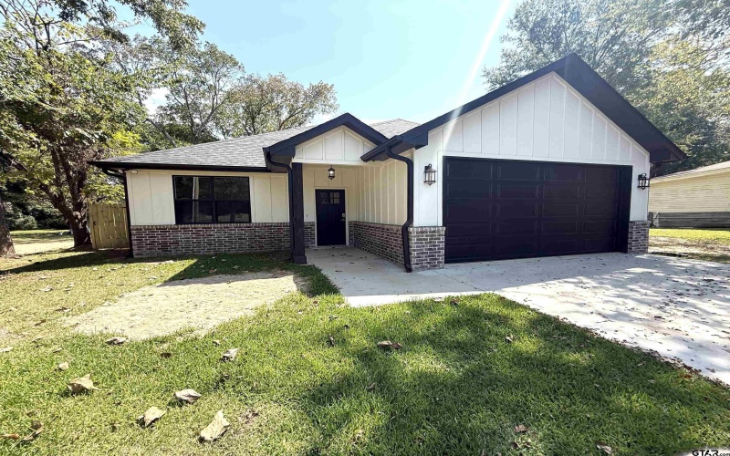 431 Cypress, Pittsburg, TX 75686, 3 Bedrooms Bedrooms, ,2 BathroomsBathrooms,Residential,For Sale,431 Cypress,0,25013836