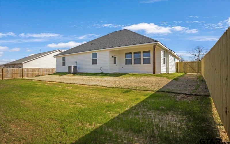220 Nolan Farms Rd, Winona, TX 75792, 3 Bedrooms Bedrooms, ,2 BathroomsBathrooms,Residential,For Sale,220 Nolan Farms Rd,0,25013843