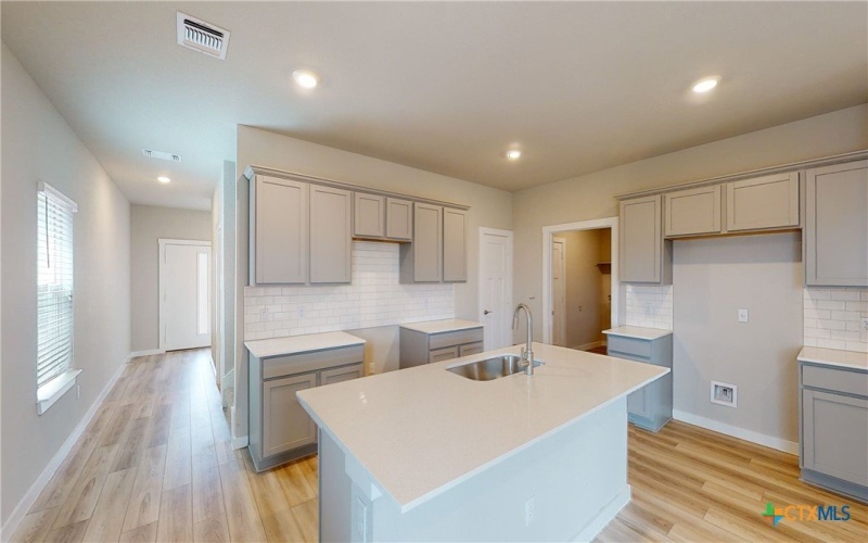 106 Louisa Drive, Killeen, TX 76549, 3 Habitaciones Habitaciones , ,2 BañosBaños,Residential,En Venta,106 Louisa Drive,0,592740