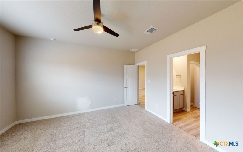 106 Louisa Drive, Killeen, TX 76549, 3 Habitaciones Habitaciones , ,2 BañosBaños,Residential,En Venta,106 Louisa Drive,0,592740