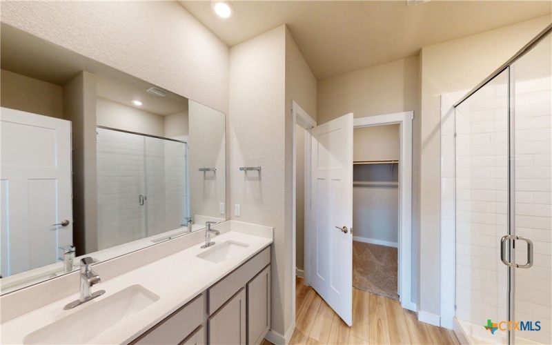 106 Louisa Drive, Killeen, TX 76549, 3 Habitaciones Habitaciones , ,2 BañosBaños,Residential,En Venta,106 Louisa Drive,0,592740