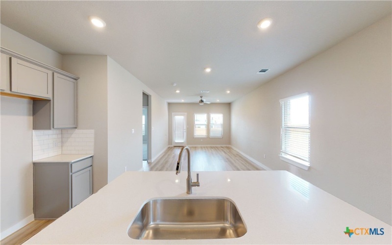 106 Louisa Drive, Killeen, TX 76549, 3 Habitaciones Habitaciones , ,2 BañosBaños,Residential,En Venta,106 Louisa Drive,0,592740