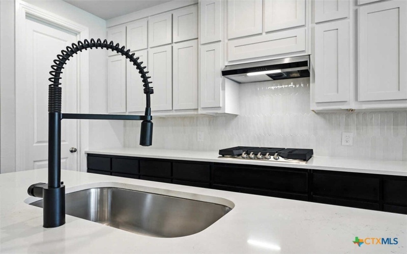 8105 Chalk Trace, Schertz, TX 78154, 5 Habitaciones Habitaciones , ,5 BañosBaños,Residential,En Venta,8105 Chalk Trace,0,592766