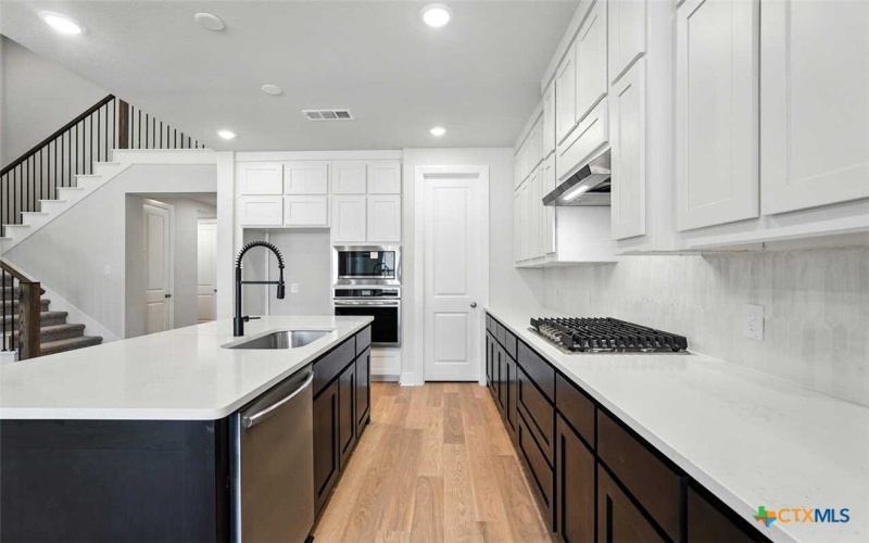 8105 Chalk Trace, Schertz, TX 78154, 5 Habitaciones Habitaciones , ,5 BañosBaños,Residential,En Venta,8105 Chalk Trace,0,592766