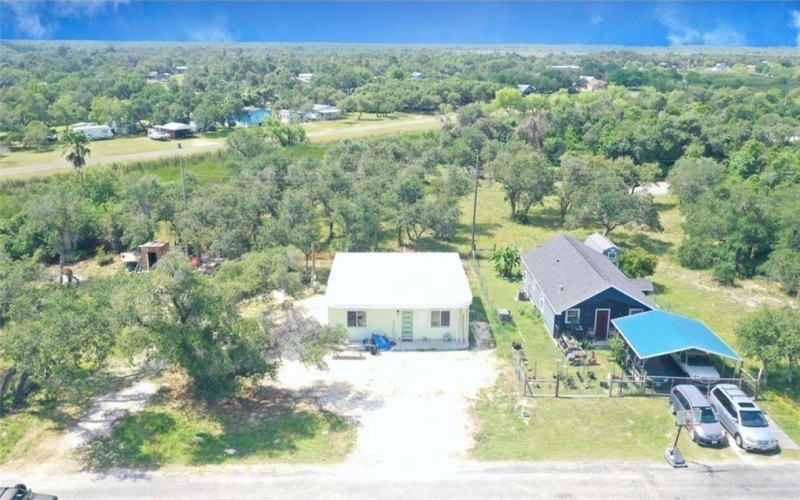 18 Poolside Loop, Rockport, TX 78382, 2 Bedrooms Bedrooms, ,2 BathroomsBathrooms,Residential,For Sale,18 Poolside Loop,0,463472