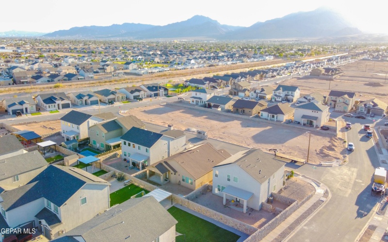 10716 DREW PEARSON Drive, El Paso, TX 79924, 4 Habitaciones Habitaciones , ,2 BañosBaños,Residential,En Venta,10716 DREW PEARSON Drive,0,930352