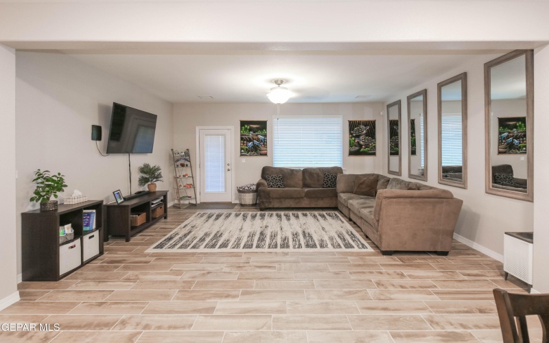 10716 DREW PEARSON Drive, El Paso, TX 79924, 4 Habitaciones Habitaciones , ,2 BañosBaños,Residential,En Venta,10716 DREW PEARSON Drive,0,930352