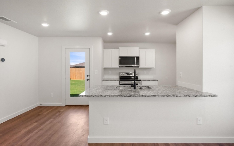 1617 N Clinton Avenue, Lubbock, TX 79416, 2 Habitaciones Habitaciones , ,2 BañosBaños,Residential,En Venta,1617 N Clinton Avenue,0,202560440