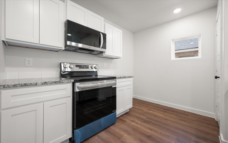 1617 N Clinton Avenue, Lubbock, TX 79416, 2 Habitaciones Habitaciones , ,2 BañosBaños,Residential,En Venta,1617 N Clinton Avenue,0,202560440