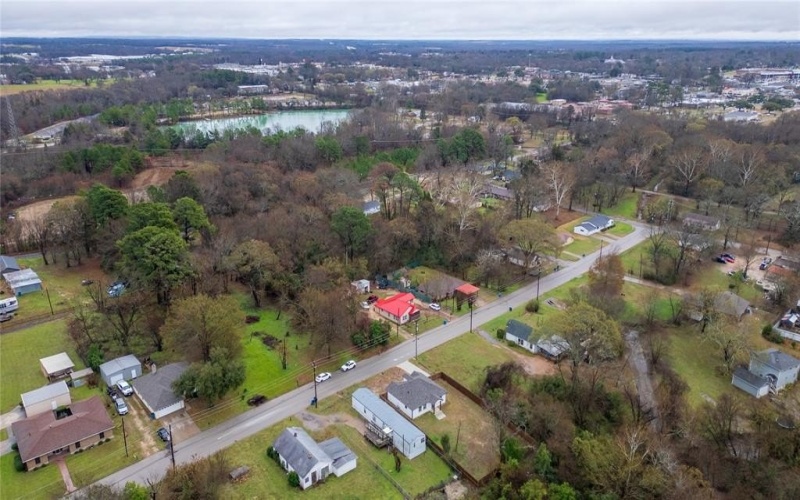 715 N Hamlett Street, Athens, TX 75751, 3 Bedrooms Bedrooms, ,2 BathroomsBathrooms,Residential,For Sale,715 N Hamlett Street,0,20840987