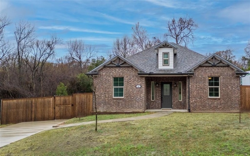715 N Hamlett Street, Athens, TX 75751, 3 Bedrooms Bedrooms, ,2 BathroomsBathrooms,Residential,For Sale,715 N Hamlett Street,0,20840987