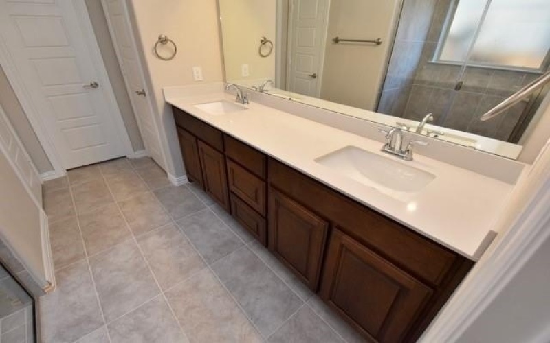 2408 Glasgow Way, Denton, TX 76205, 4 Bedrooms Bedrooms, ,3 BathroomsBathrooms,Residential,For Sale,2408 Glasgow Way,0,21046472