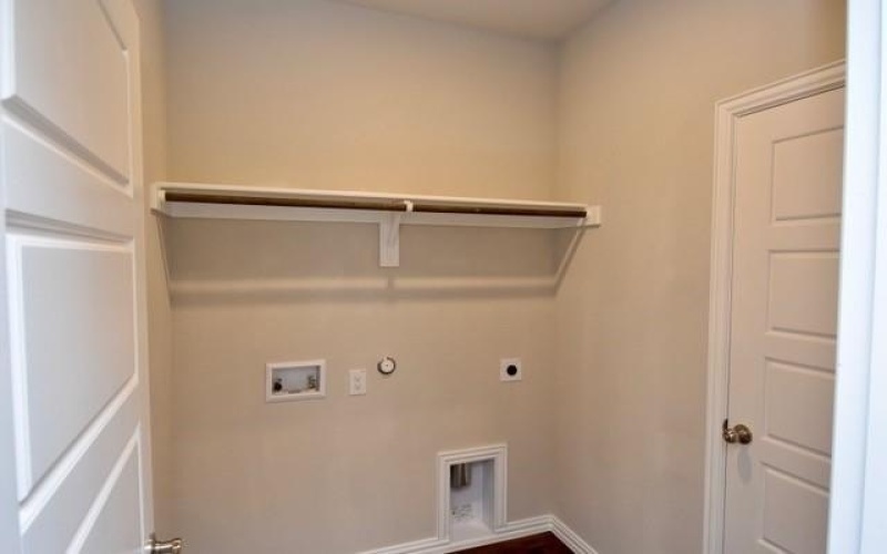 2408 Glasgow Way, Denton, TX 76205, 4 Bedrooms Bedrooms, ,3 BathroomsBathrooms,Residential,For Sale,2408 Glasgow Way,0,21046472