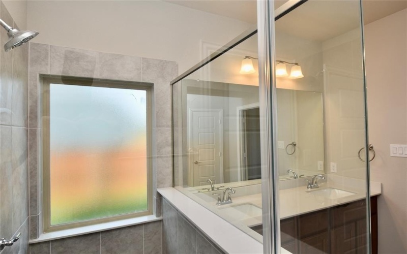 2416 Skara Brae Drive, Denton, TX 76205, 5 Bedrooms Bedrooms, ,3 BathroomsBathrooms,Residential,For Sale,2416 Skara Brae Drive,0,21047300