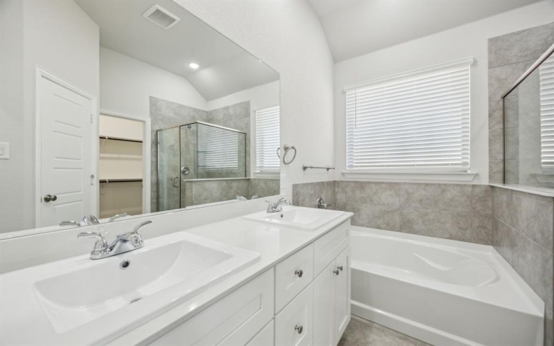 3921 Allred Drive, Heartland, TX 75114, 3 Bedrooms Bedrooms, ,2 BathroomsBathrooms,Residential,For Sale,3921 Allred Drive,0,21054619
