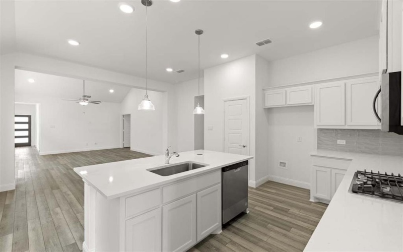 446 Thunder Vista, Lavon, TX 75166, 3 Bedrooms Bedrooms, ,2 BathroomsBathrooms,Residential,For Sale,446 Thunder Vista,0,21060283