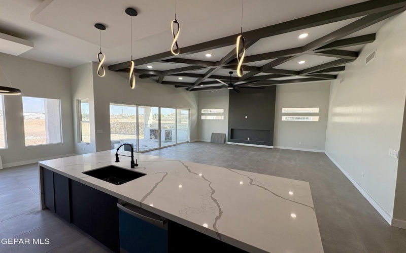 11341 ARDELLE Avenue, El Paso, TX 79936, 4 Habitaciones Habitaciones , ,3 BañosBaños,Residential,En Venta,11341 ARDELLE Avenue,920279