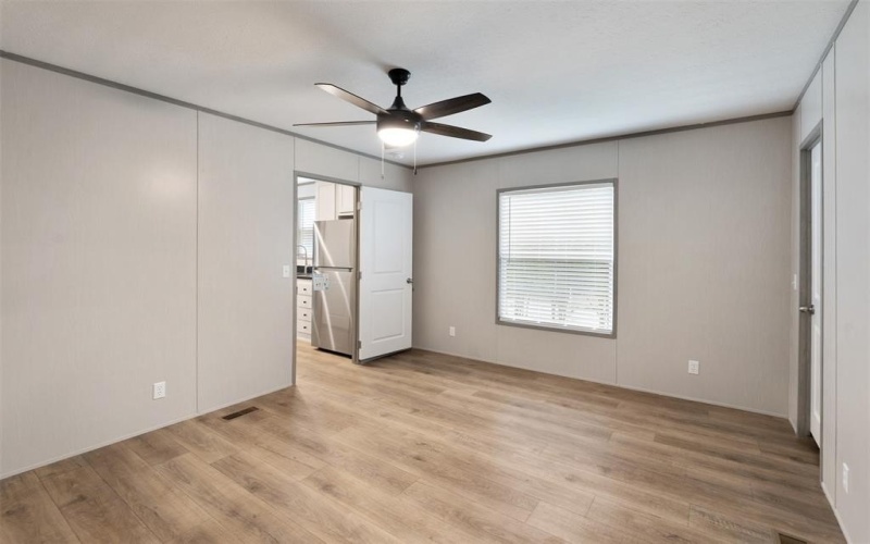 125 Neches Drive, Mabank, TX 75156, 3 Bedrooms Bedrooms, ,2 BathroomsBathrooms,Residential,For Sale,125 Neches Drive,0,21060395
