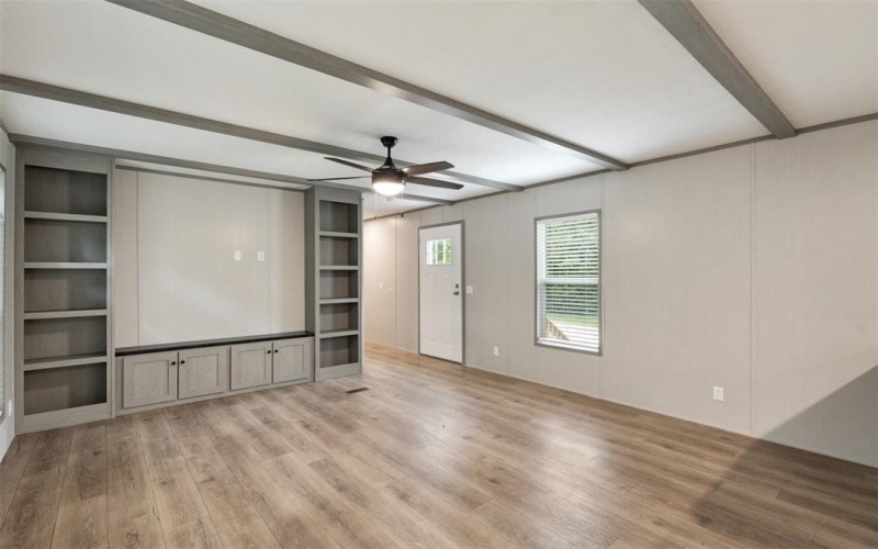 125 Neches Drive, Mabank, TX 75156, 3 Bedrooms Bedrooms, ,2 BathroomsBathrooms,Residential,For Sale,125 Neches Drive,0,21060395
