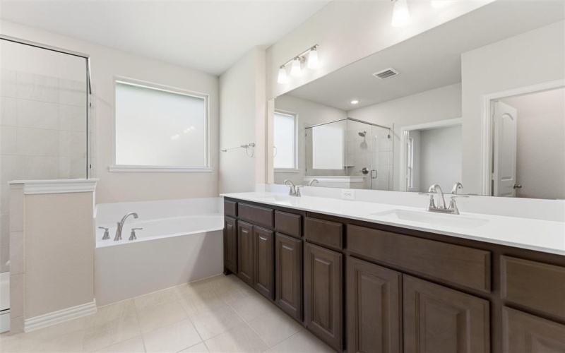 2317 Shamrock Lane, Weatherford, TX 76087, 3 Habitaciones Habitaciones , ,2 BañosBaños,Residential,En Venta,2317 Shamrock Lane,0,21060431