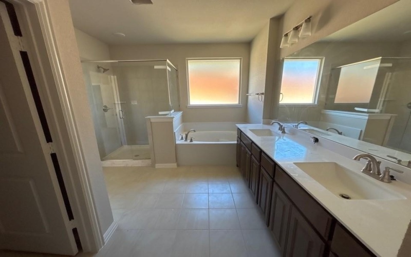 2317 Shamrock Lane, Weatherford, TX 76087, 3 Bedrooms Bedrooms, ,2 BathroomsBathrooms,Residential,For Sale,2317 Shamrock Lane,0,21060431