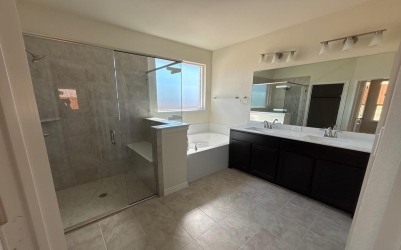 2321 Shamrock Lane, Weatherford, TX 76087, 3 Bedrooms Bedrooms, ,2 BathroomsBathrooms,Residential,For Sale,2321 Shamrock Lane,0,21060449