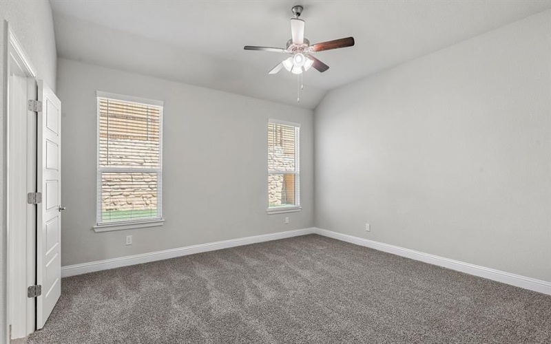 2621 MCCORMICK Street, Denton, TX 76205, 4 Bedrooms Bedrooms, ,3 BathroomsBathrooms,Residential,For Sale,2621 MCCORMICK Street,0,21060660