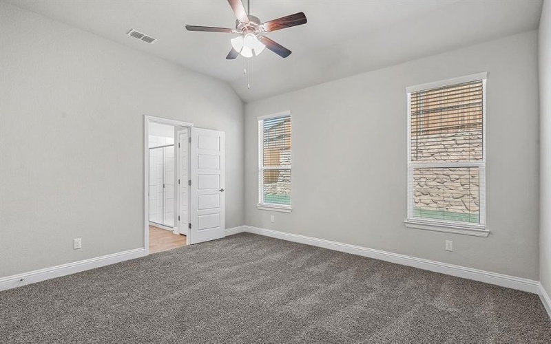 2621 MCCORMICK Street, Denton, TX 76205, 4 Bedrooms Bedrooms, ,3 BathroomsBathrooms,Residential,For Sale,2621 MCCORMICK Street,0,21060660