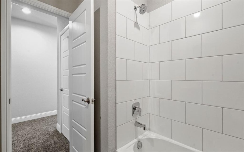 2621 MCCORMICK Street, Denton, TX 76205, 4 Bedrooms Bedrooms, ,3 BathroomsBathrooms,Residential,For Sale,2621 MCCORMICK Street,0,21060660