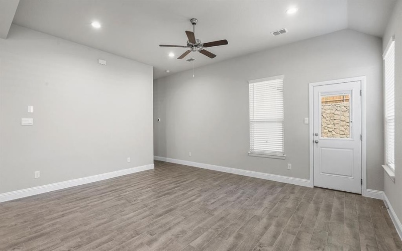 2621 MCCORMICK Street, Denton, TX 76205, 4 Bedrooms Bedrooms, ,3 BathroomsBathrooms,Residential,For Sale,2621 MCCORMICK Street,0,21060660