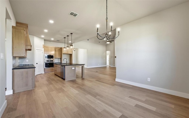 1024 Silver Sage Trail, Weatherford, TX 76085, 5 Bedrooms Bedrooms, ,3 BathroomsBathrooms,Residential,For Sale,1024 Silver Sage Trail,0,21060828