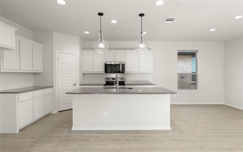 3101 Yellow Pine, Melissa, TX 75454, 3 Habitaciones Habitaciones , ,2 BañosBaños,Residential,En Venta,3101 Yellow Pine,0,21060840
