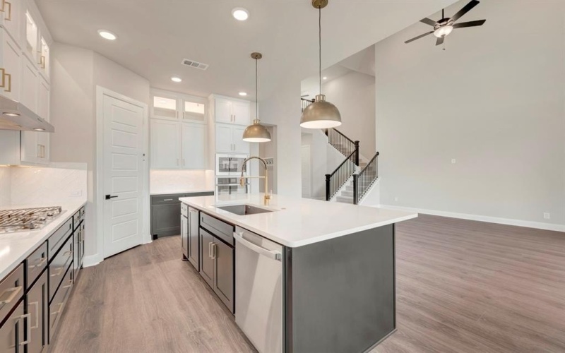 7824 Pondview Lane, Fort Worth, TX 76123, 5 Habitaciones Habitaciones , ,5 BañosBaños,Residential,En Venta,7824 Pondview Lane,0,21060951