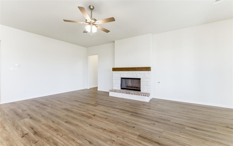 1030 County Road 200, Valley View, TX 76272, 4 Bedrooms Bedrooms, ,3 BathroomsBathrooms,Residential,For Sale,1030 County Road 200,0,21061061