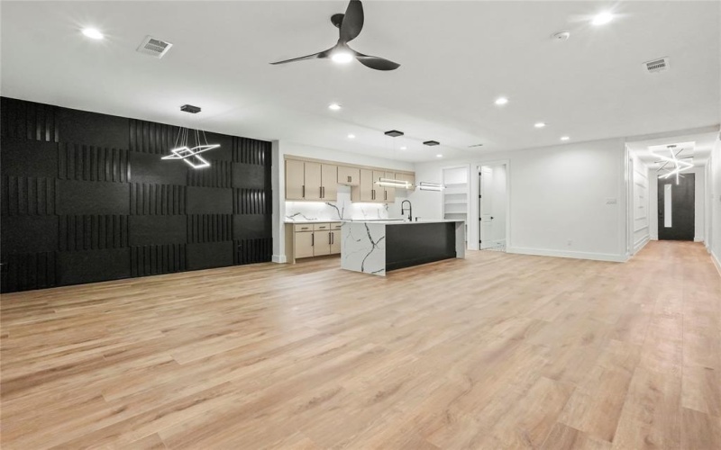 2626 Southlan Street, Dallas, TX 75215, 4 Bedrooms Bedrooms, ,2 BathroomsBathrooms,Residential,For Sale,2626 Southlan Street,0,21059524